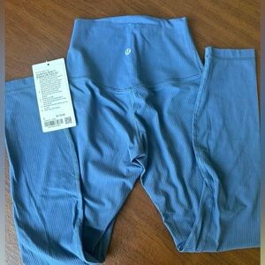 NWT Lululemon Ribbed 25” Align